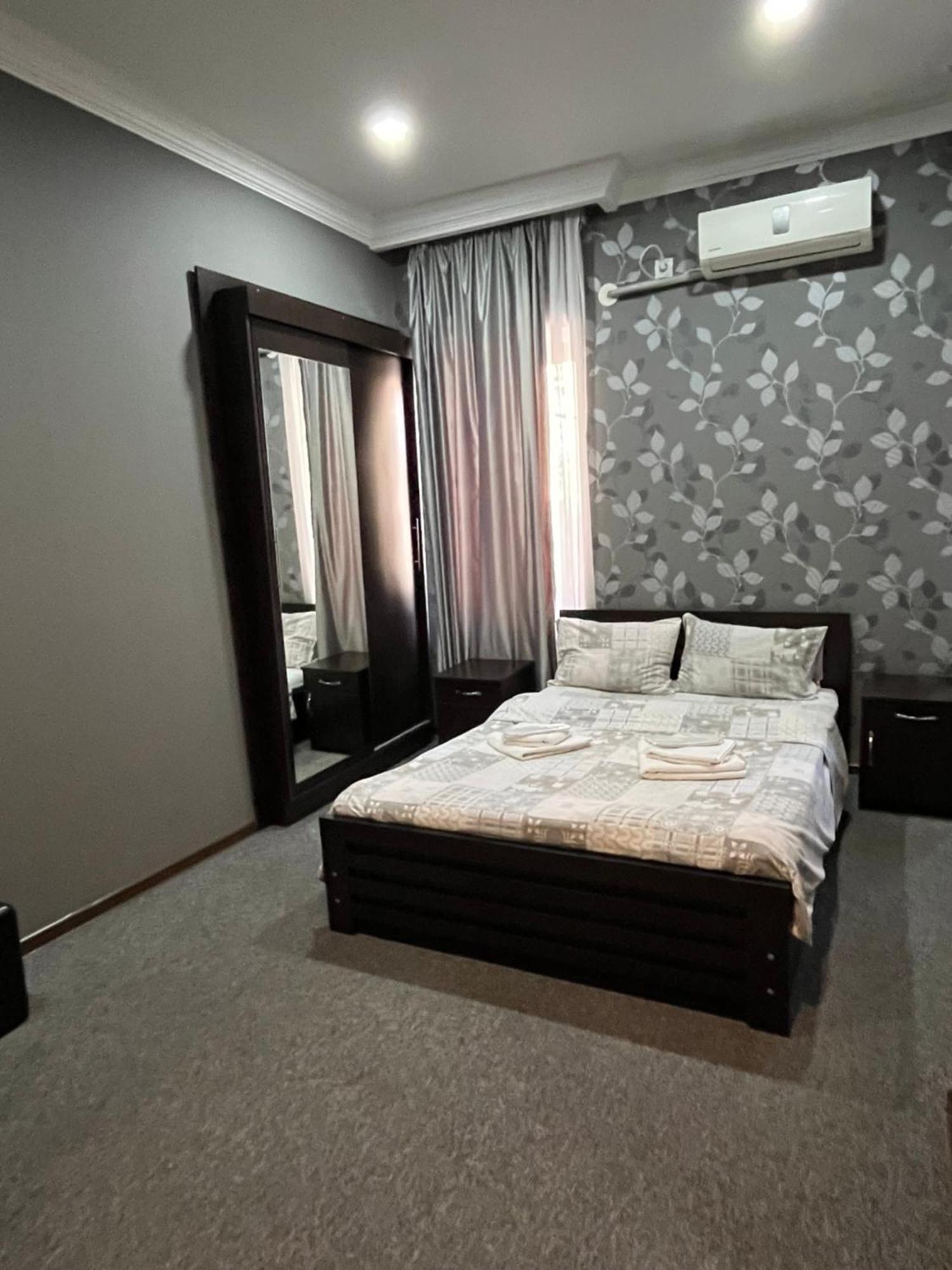 7 Rooms Tbilisi Eksteriør billede