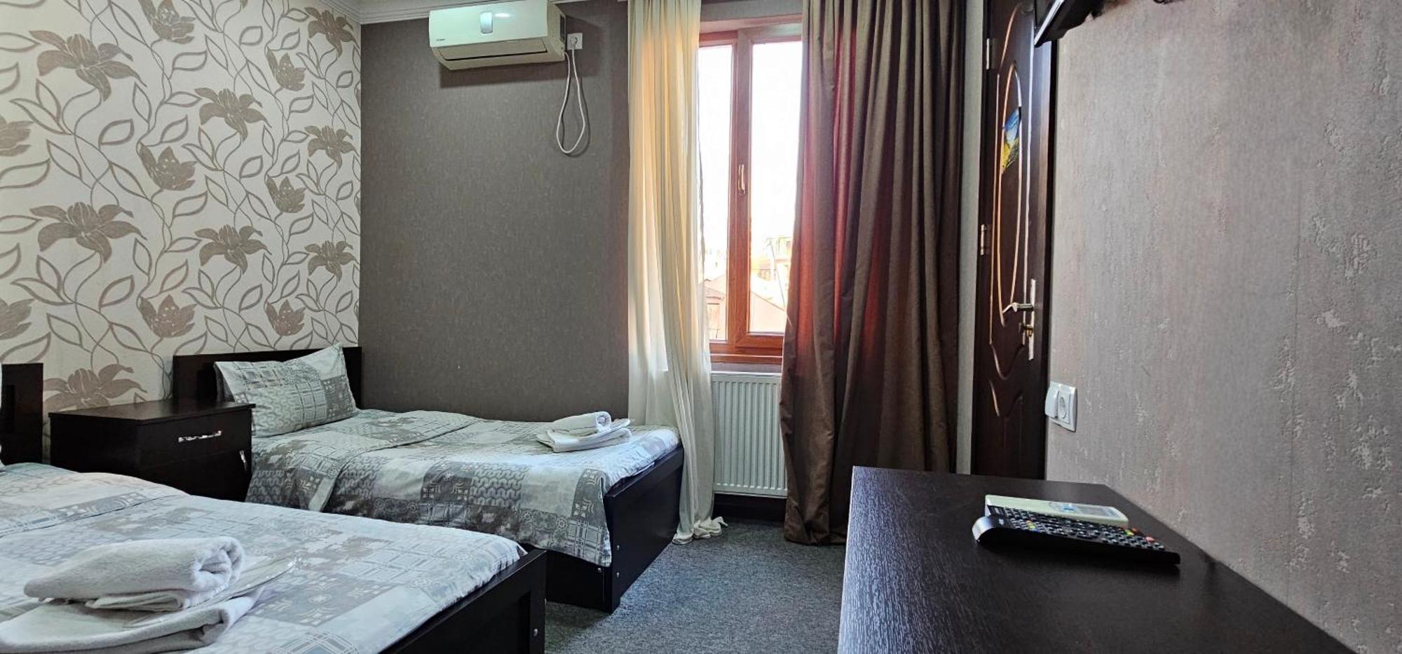 7 Rooms Tbilisi Eksteriør billede